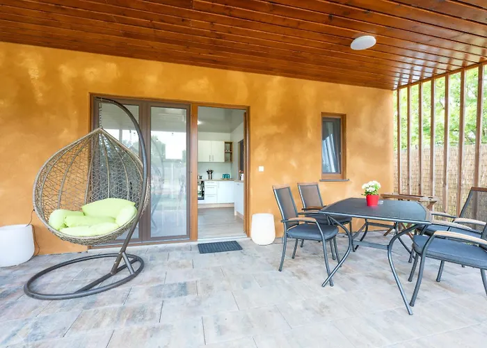 Terme - Mobilne Hiske Med Brajdami Luxussátor Banovci